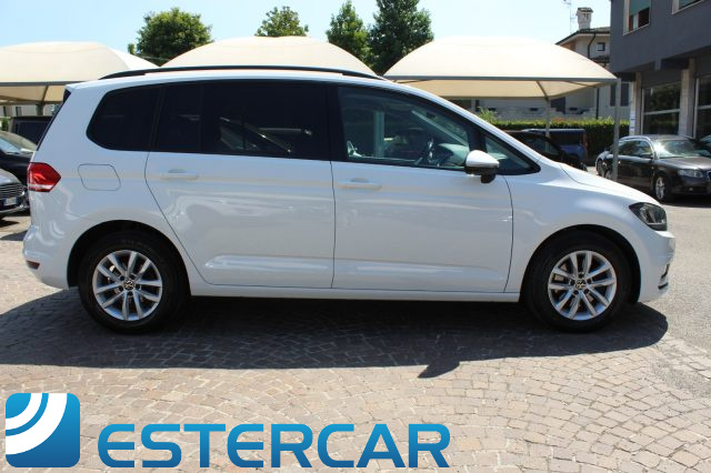 VOLKSWAGEN Touran usata, con Cerchi in lega