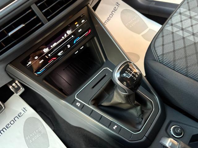 VOLKSWAGEN Taigo usata, con Touch screen