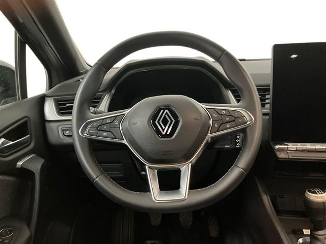 RENAULT Captur usata, con Bracciolo