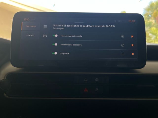 JEEP Avenger usata, con Autoradio digitale