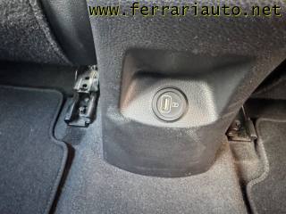 KIA Stonic usata, con Autoradio digitale