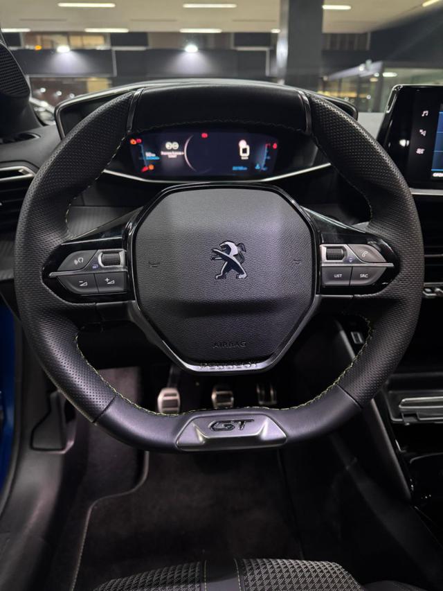 PEUGEOT 208 usata, con Alzacristalli elettrici