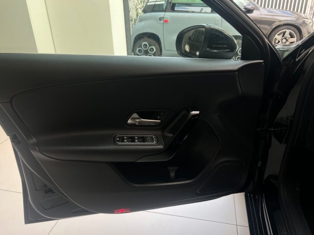 MERCEDES-BENZ A 180 usata, con Isofix