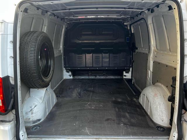 MERCEDES-BENZ Vito usata, con Sensore di luce