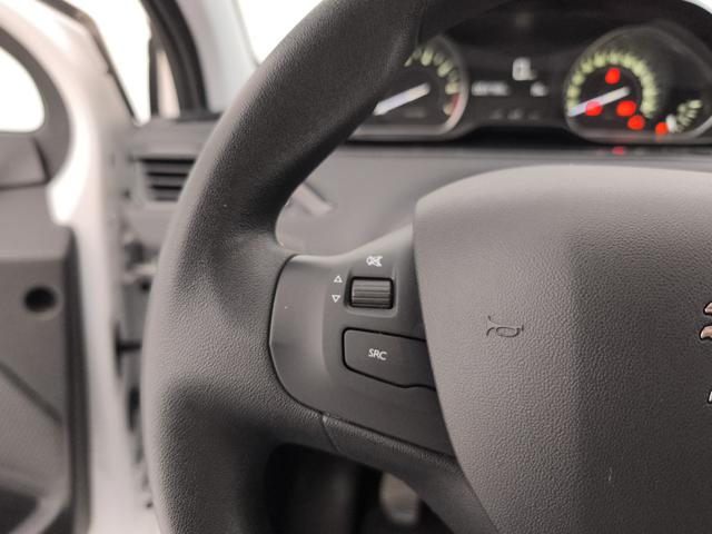 PEUGEOT 208 usata, con Touch screen