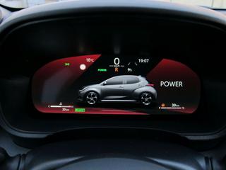 TOYOTA Yaris usata, con Frenata d