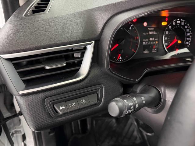 RENAULT Clio usata, con Specchietti laterali elettrici