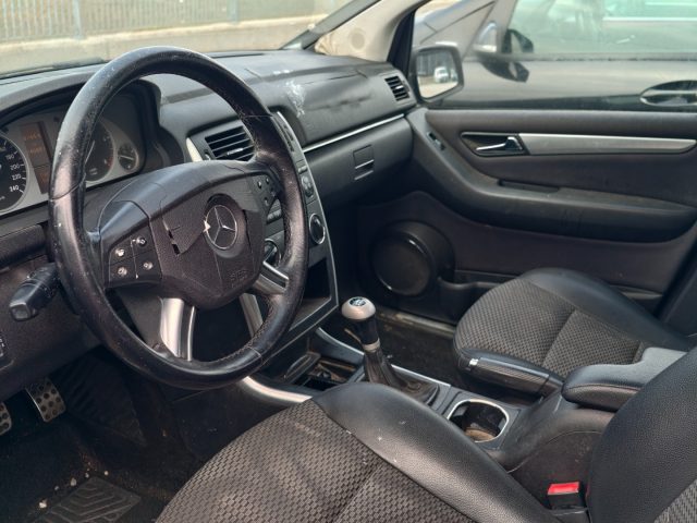 MERCEDES-BENZ B 180 usata, con Controllo trazione