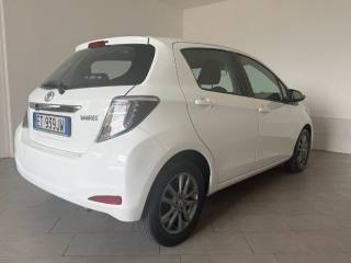 TOYOTA Yaris usata 3