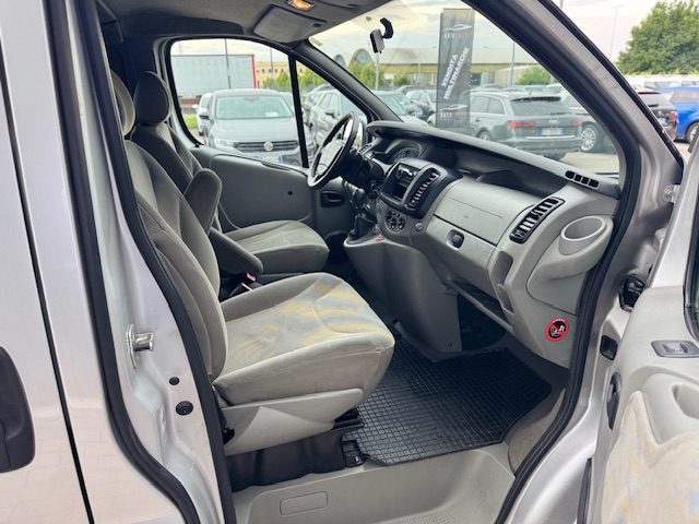 RENAULT Trafic usata, con Fendinebbia