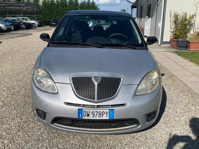 LANCIA Ypsilon usata, con Airbag