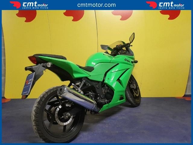 KAWASAKI Ninja 250 R usata 3