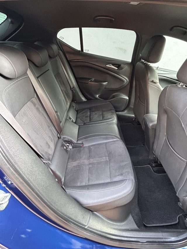 OPEL Astra usata, con Cruise Control