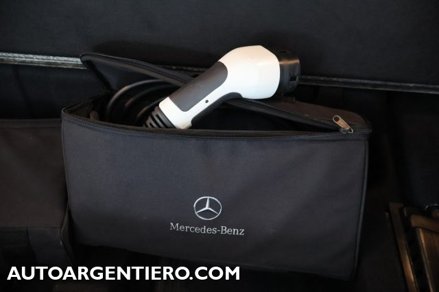 MERCEDES-BENZ GLC 300 usata, con Specchietti laterali elettrici