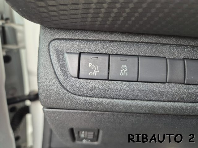 PEUGEOT 2008 usata, con Climatizzatore