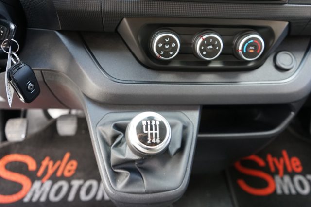 RENAULT Trafic usata, con Cruise Control