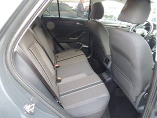 VOLKSWAGEN T-Roc usata, con Autoradio