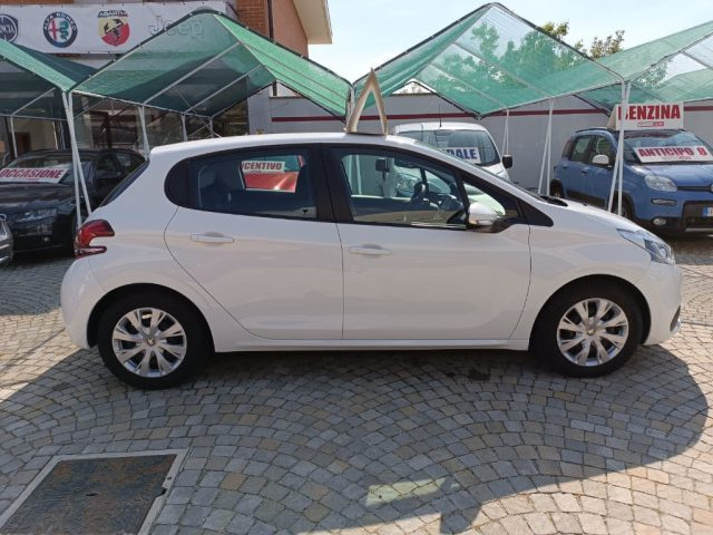 PEUGEOT 208 usata, con Boardcomputer