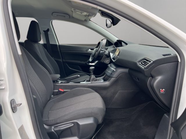 PEUGEOT 308 usata, con Cruise Control