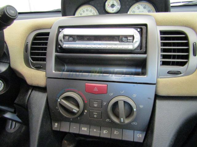 LANCIA Ypsilon usata, con Servosterzo