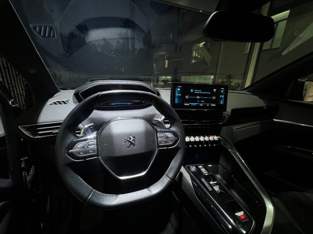 PEUGEOT 5008 usata, con USB