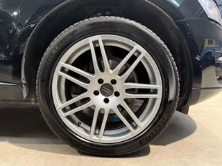 AUDI Q5 usata, con Lettore CD