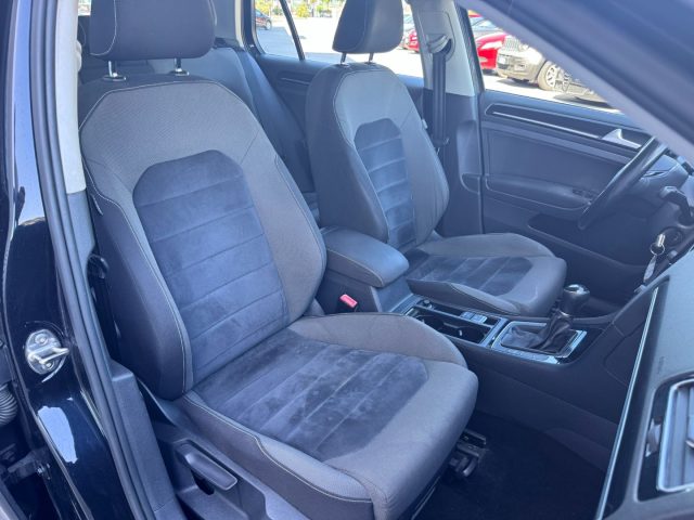 VOLKSWAGEN Golf usata, con Airbag testa