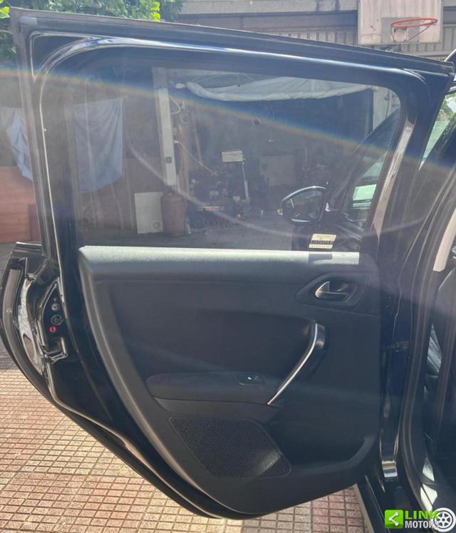 PEUGEOT 2008 usata, con Isofix