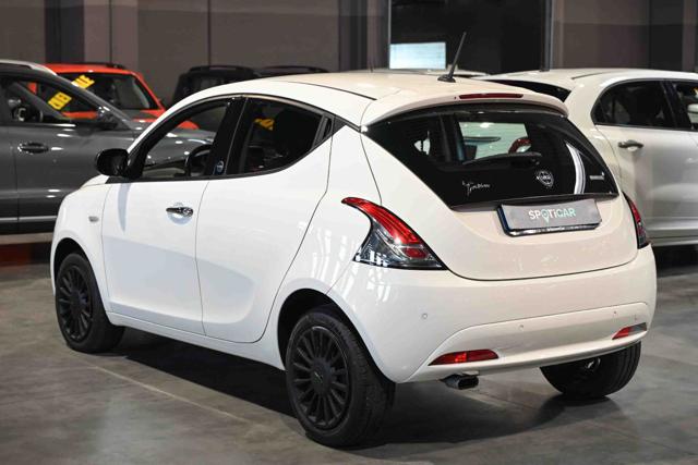 LANCIA Ypsilon usata, con Autoradio