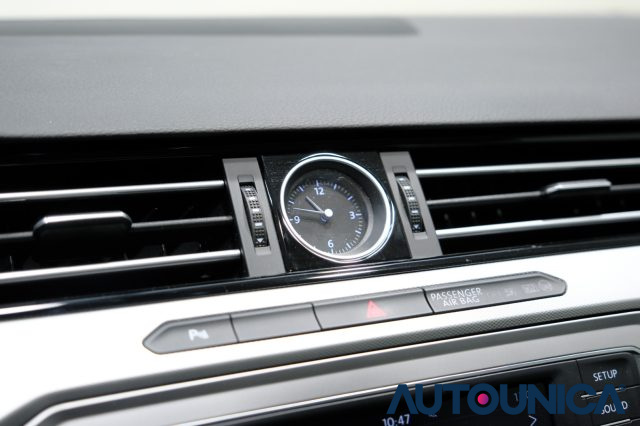 VOLKSWAGEN Passat Variant usata, con Isofix