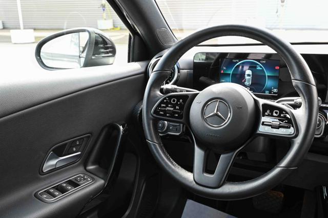 MERCEDES-BENZ A 180 usata, con Touch screen