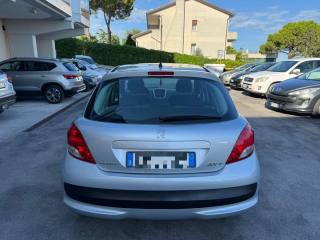 PEUGEOT 207 usata, con Autoradio