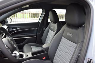 JEEP Avenger usata, con Volante in pelle