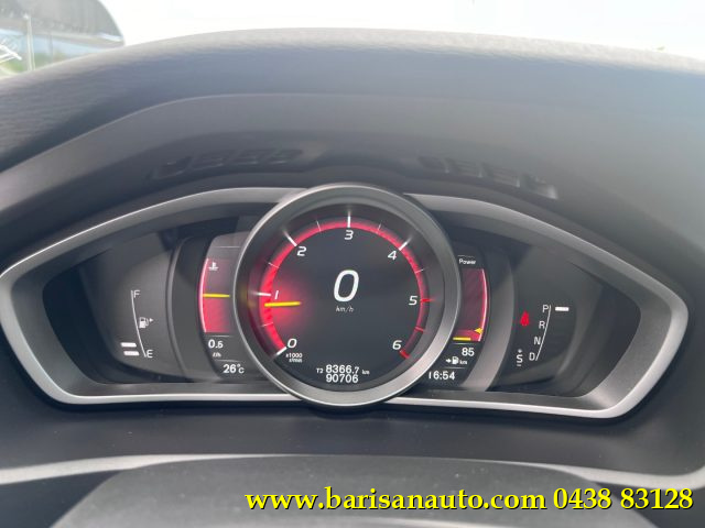 VOLVO V40 Cross Country usata, con Controllo automatico clima