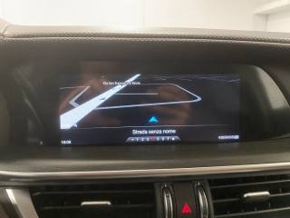 ALFA ROMEO Stelvio usata, con Interni in pelle
