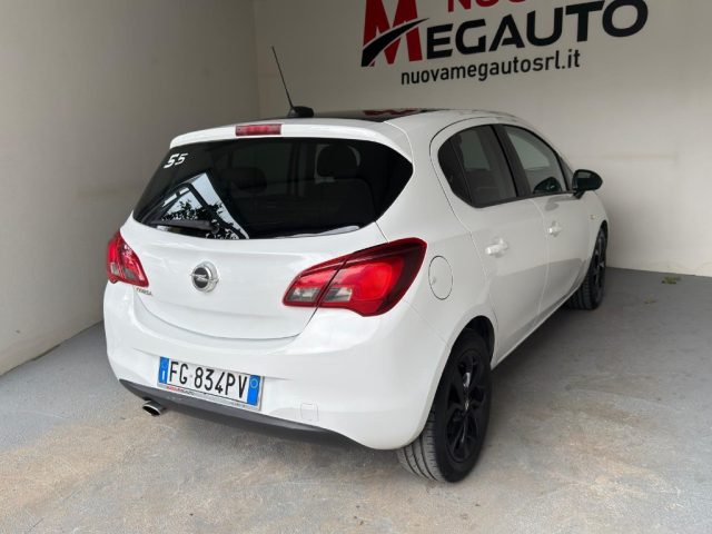 OPEL Corsa usata, con Autoradio