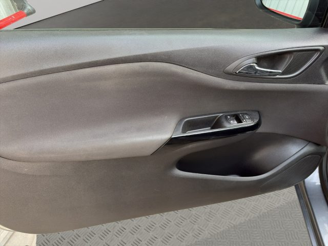 OPEL Corsa usata, con Hill holder