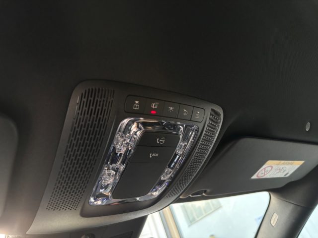 MERCEDES-BENZ GLA 200 usata, con Isofix