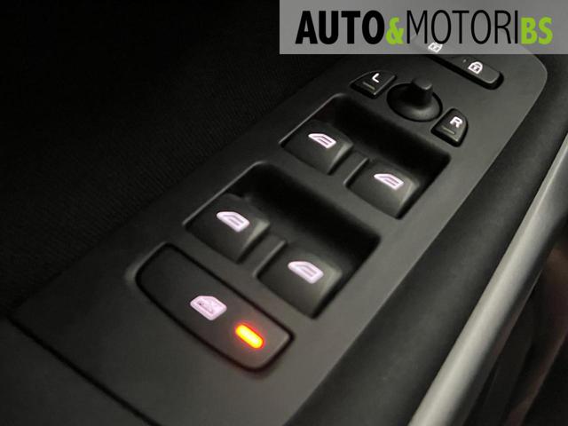 VOLVO V40 usata, con Volante multifunzione