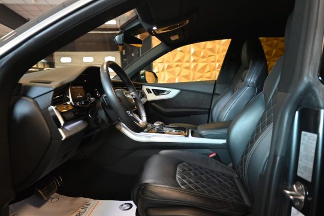 AUDI Q8 usata 23