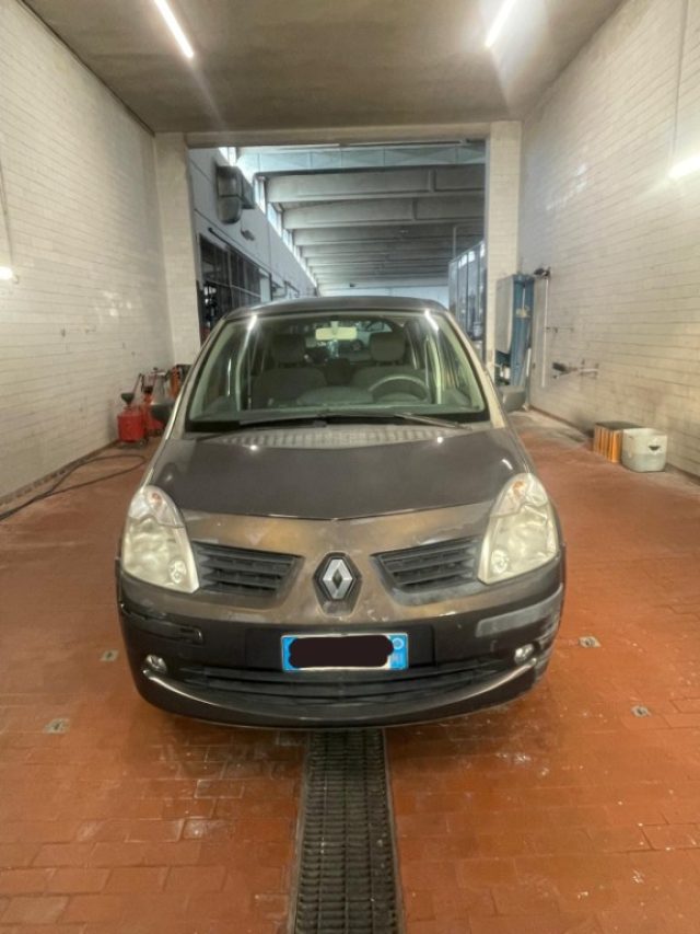 RENAULT Modus usata, con Specchietti laterali elettrici