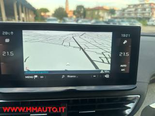 PEUGEOT 3008 usata, con Leve al volante