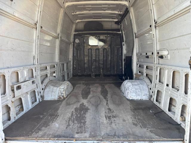 IVECO Daily usata 10