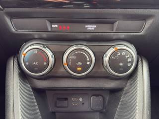 MAZDA 2 usata, con Bluetooth
