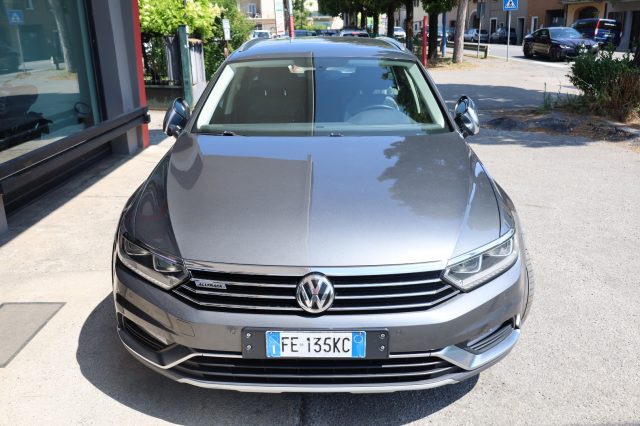 VOLKSWAGEN Passat Alltrack usata 160