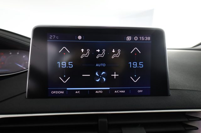 PEUGEOT 3008 usata 9