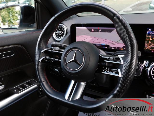 MERCEDES-BENZ GLA 200 usata, con Specchietti laterali elettrici