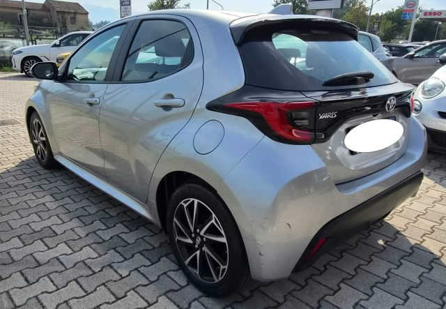 TOYOTA Yaris usata, con Alzacristalli elettrici