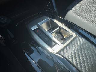 PEUGEOT 2008 usata, con Controllo automatico clima