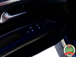 PEUGEOT 5008 usata, con Sistema di navigazione